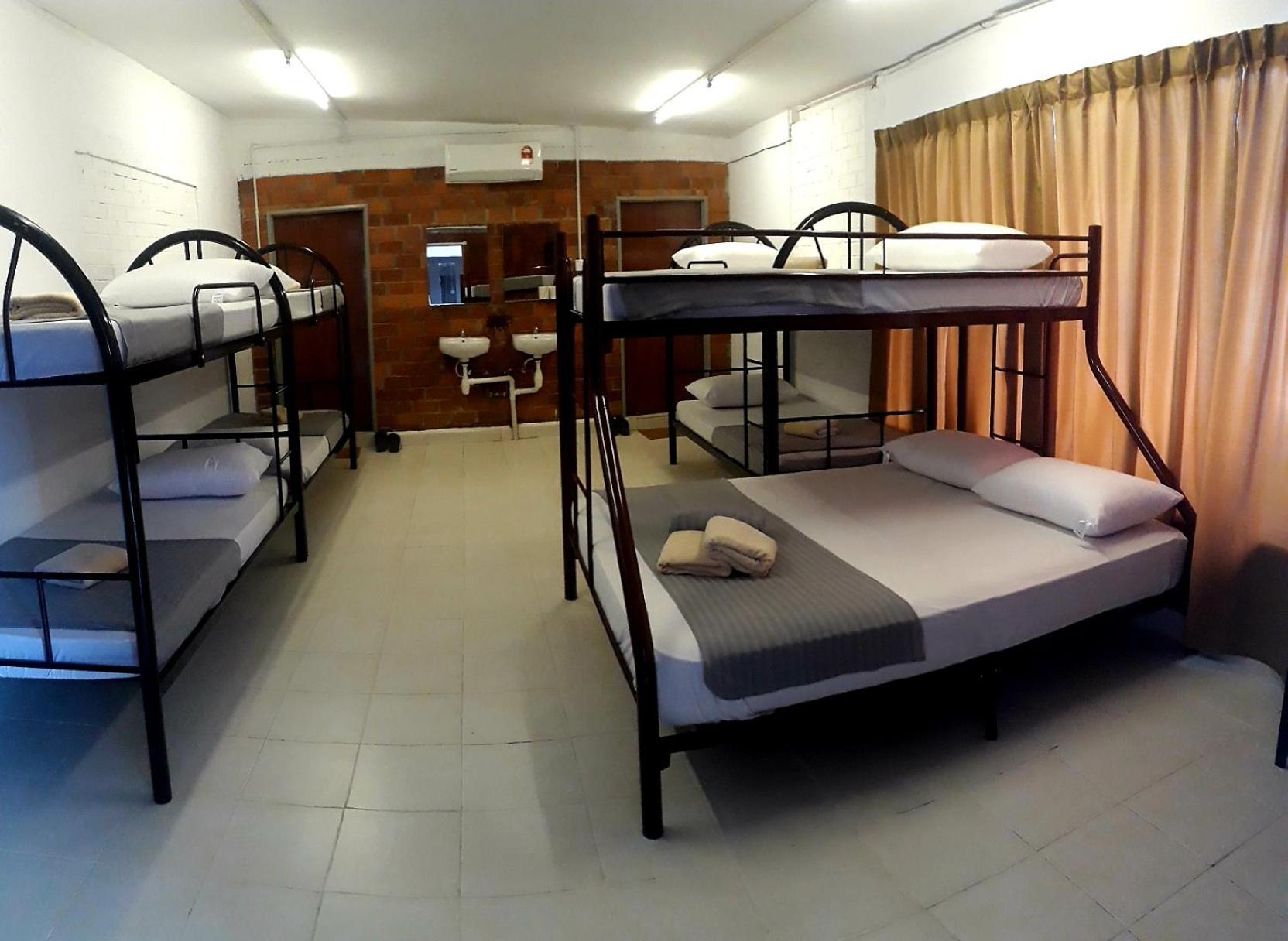 Dorm Master Hostel Padang Mat Sirat Phòng bức ảnh